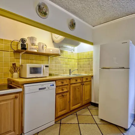 Apartment T2 En Rez-de-jardin A 800m Du Centre-ville D'arcachon, Terrasse Et Parking Inclus - Fr-1-433-112 *
